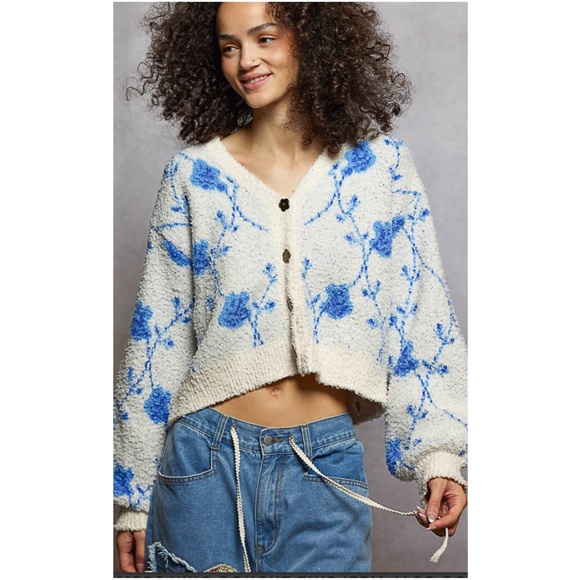 POL Floral Print Berber Button Down Loose Fit Cardigan - Picture 2 of 6